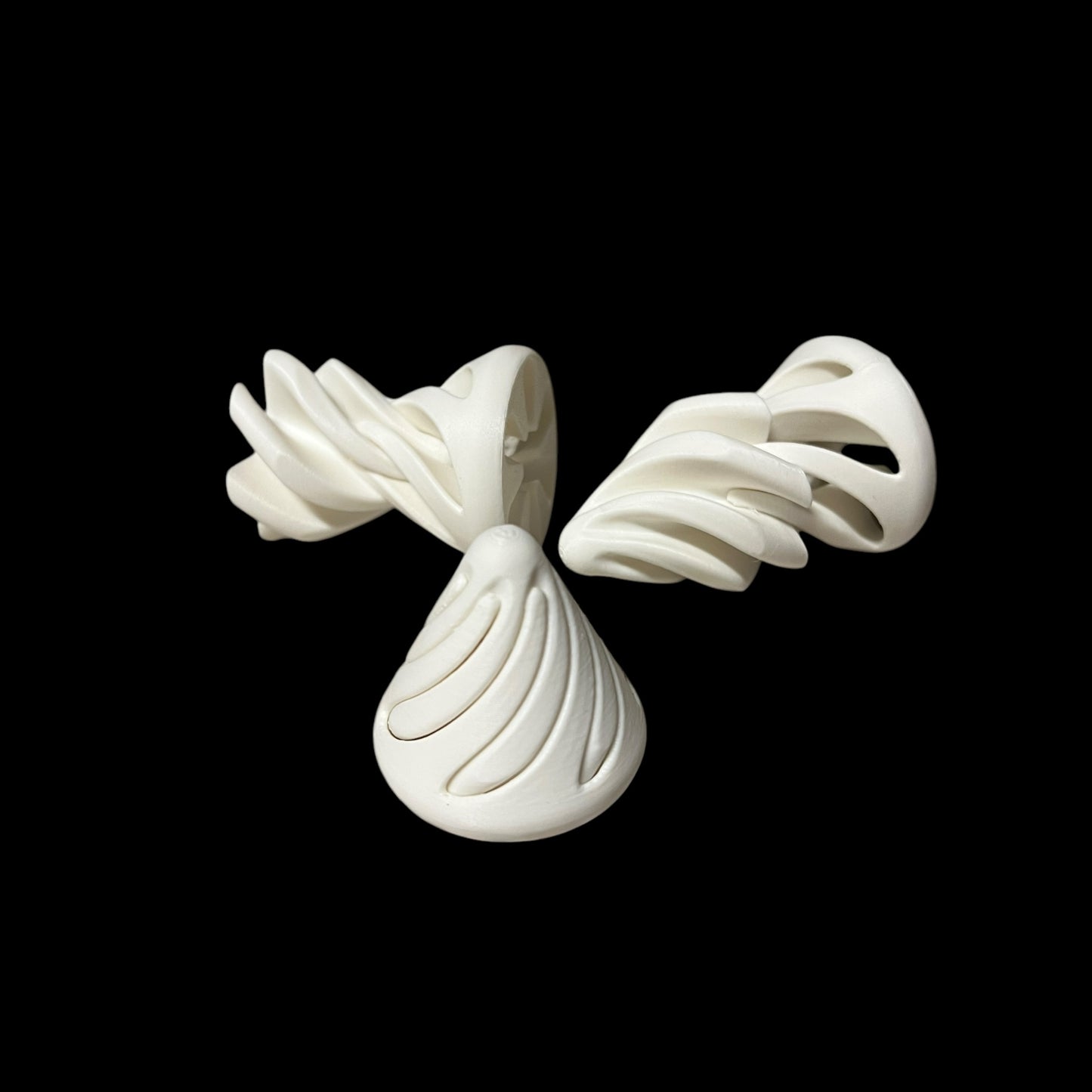 Twistee fidget Toy Medium - Sensory Spinner for Kids & Adults